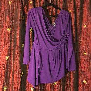 A symmetrical crossed dress shirt